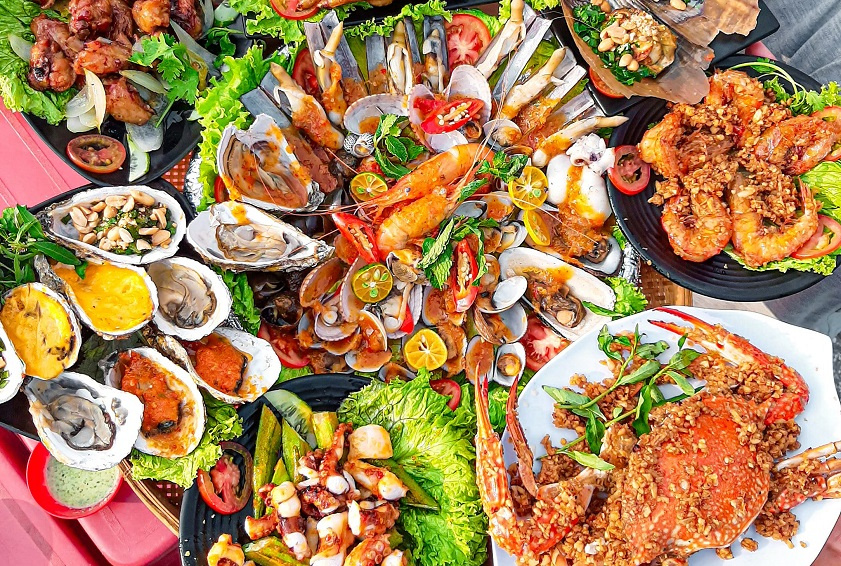 Du lịch Quy Nhơn: Ăn gì để trải nghiệm trọn vẹn hương vị miền biển?